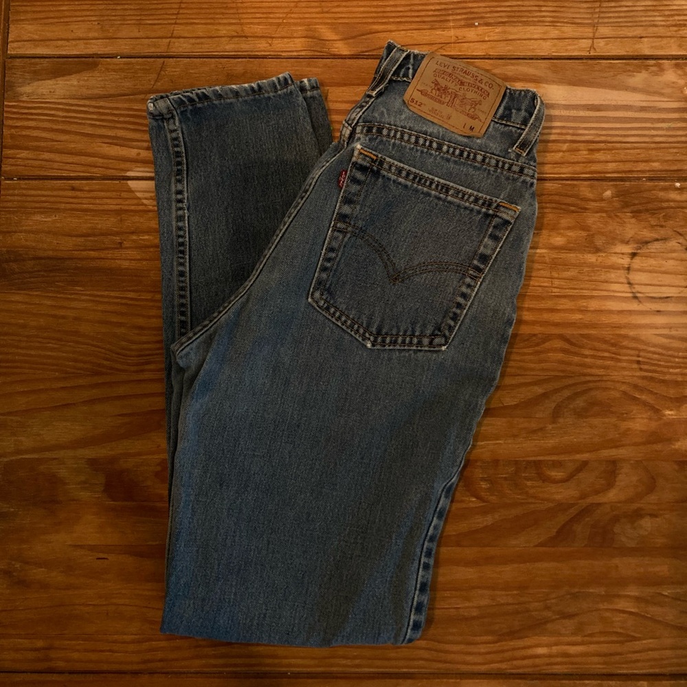 Vintage Levi’s 512 Slim Fit Tapered Leg